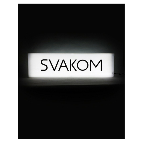 Svakom - Panel Grande Iluminado Con El Logotipo